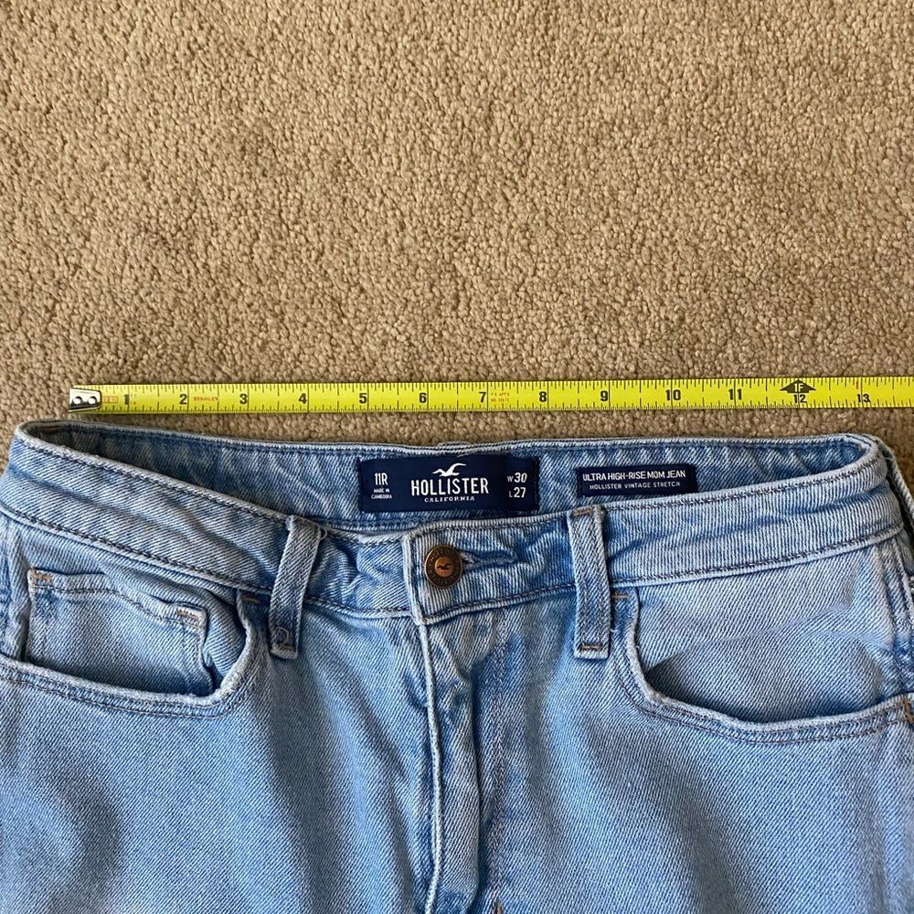Hollister Ultra High Mom Jeans Cropped Distressed Boyfriend Size 30 - Picture 3 of 6